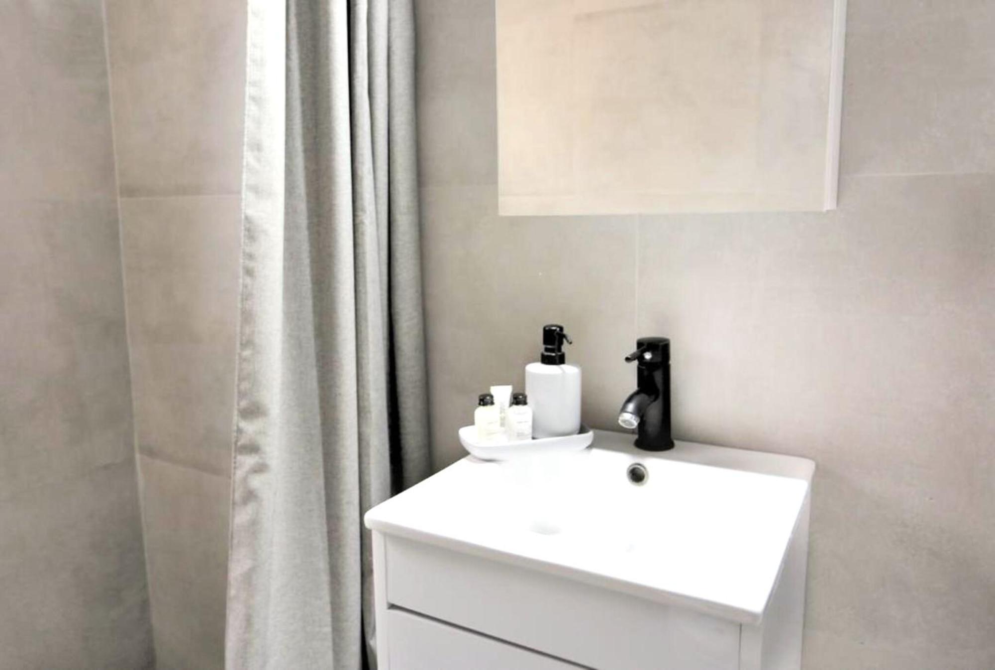 Apartament Filoξenia In Ateny Zewnętrze zdjęcie